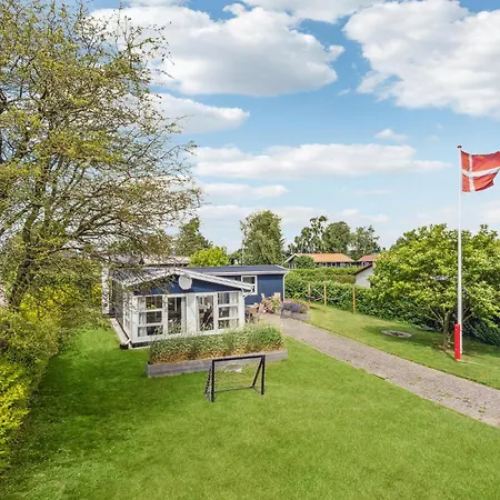 Holiday home 3 Bedroom Lovely In Hejls